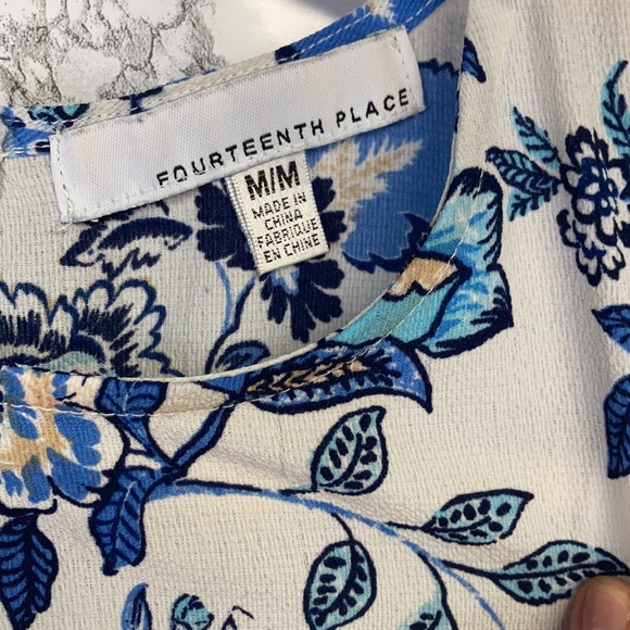 Fourteenth Place: Floral Cold Shoulder Top| Sz M - Picture 5 of 11